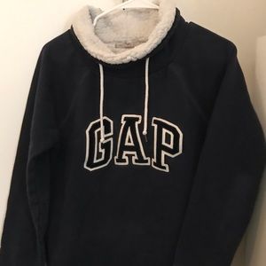 GAP Sweatshirt